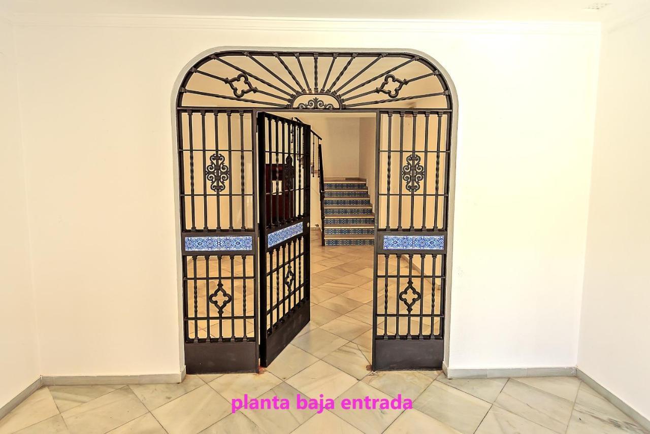 Plaza Noria Apartments With Balconies إل بويرتو دي سانتا ماريا المظهر الخارجي الصورة