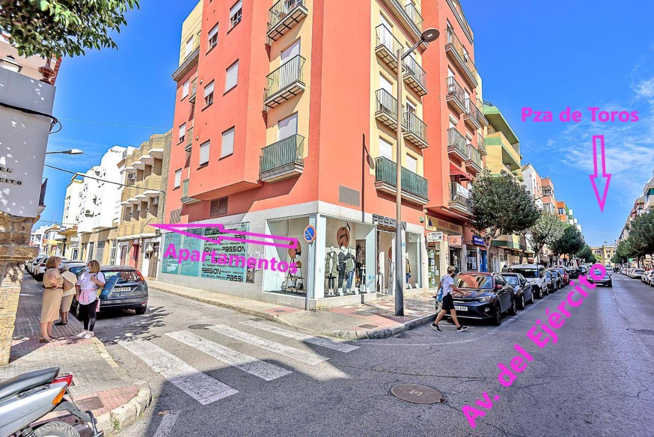 Plaza Noria Apartments With Balconies إل بويرتو دي سانتا ماريا المظهر الخارجي الصورة