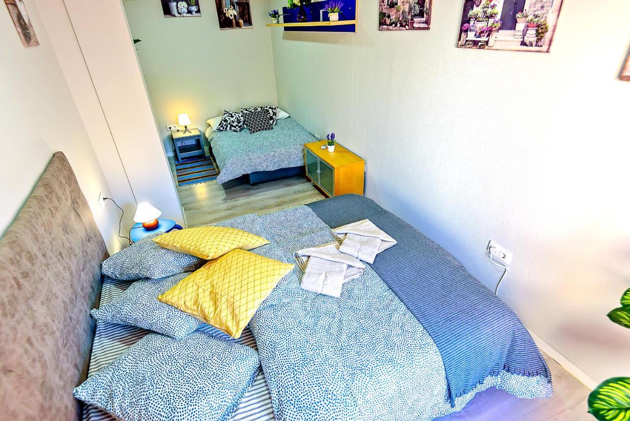 Plaza Noria Apartments With Balconies إل بويرتو دي سانتا ماريا المظهر الخارجي الصورة