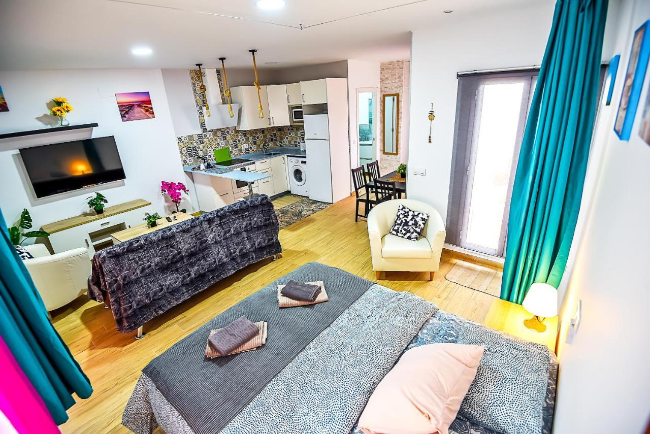 Plaza Noria Apartments With Balconies إل بويرتو دي سانتا ماريا المظهر الخارجي الصورة