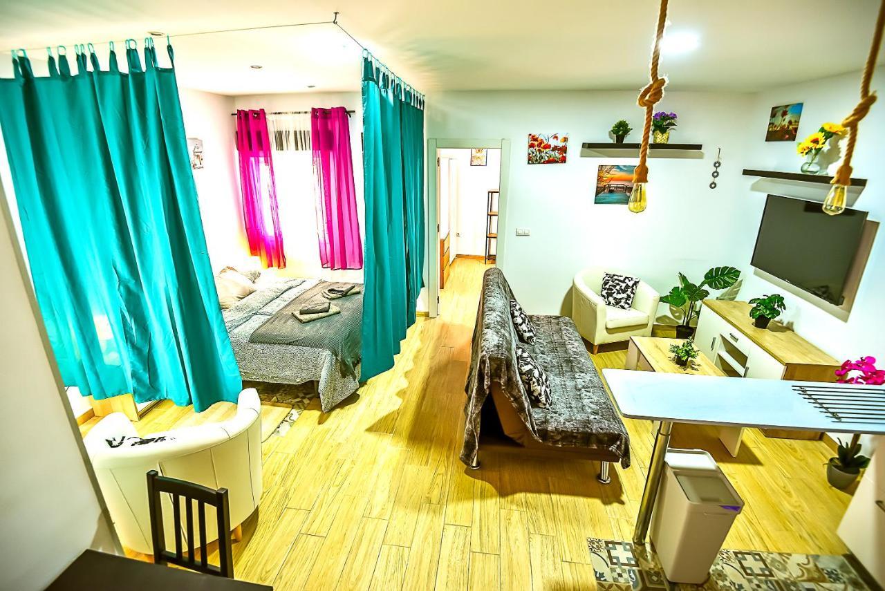 Plaza Noria Apartments With Balconies إل بويرتو دي سانتا ماريا المظهر الخارجي الصورة