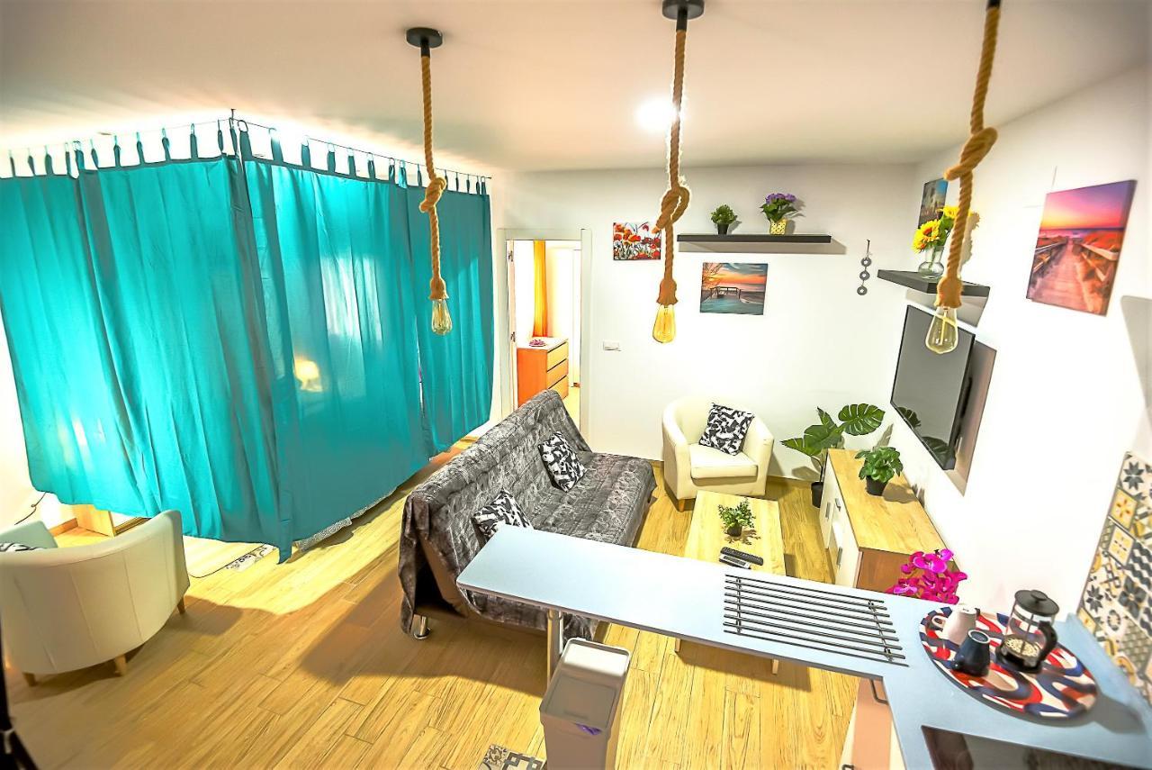 Plaza Noria Apartments With Balconies إل بويرتو دي سانتا ماريا المظهر الخارجي الصورة